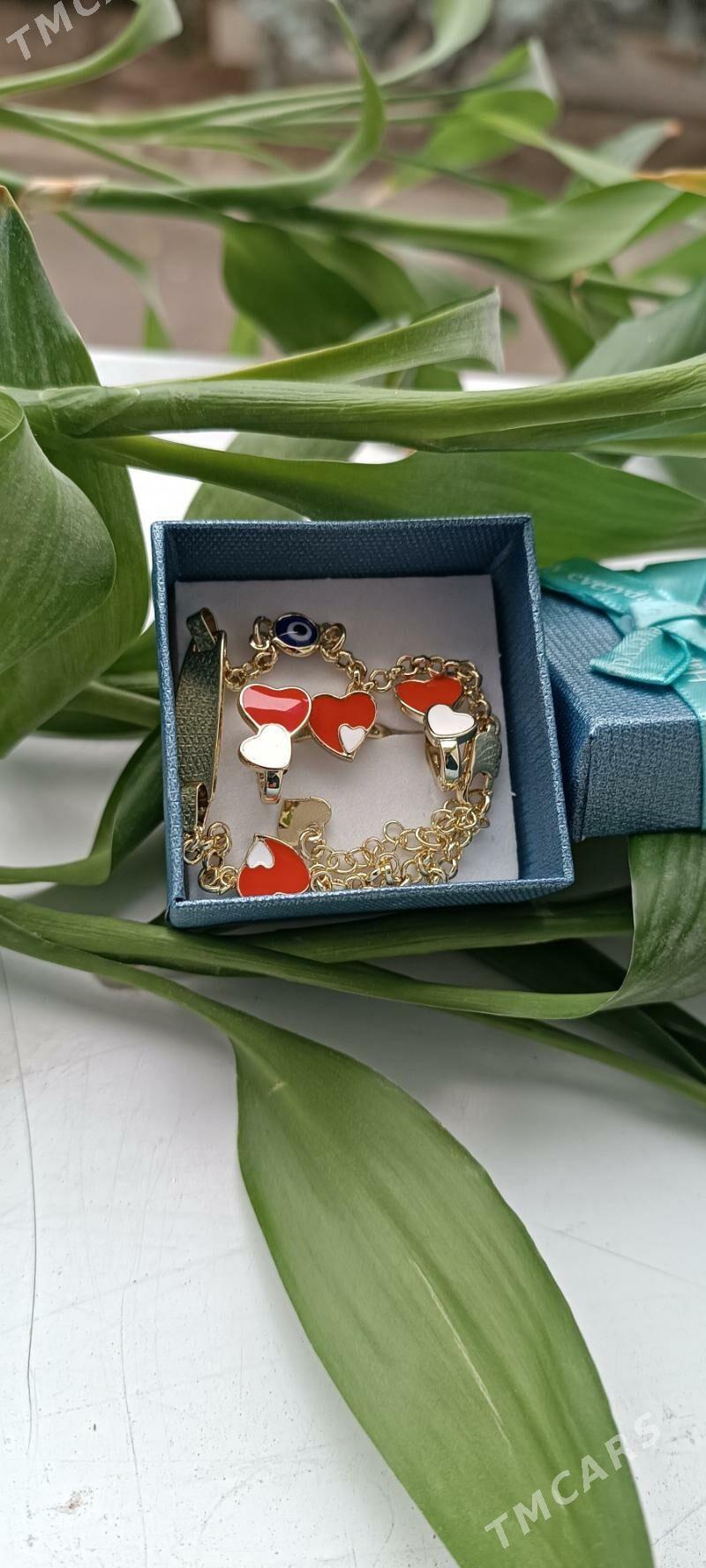 Bizuterya gyzyl yaljak cagalar - Aşgabat - img 1