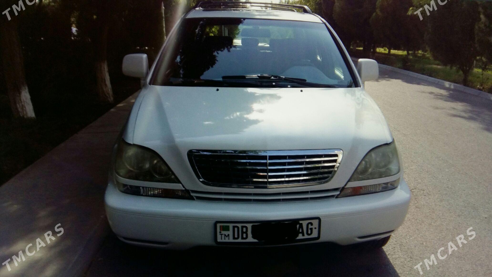 Lexus RX 300 2000 - 190 000 TMT - Гуртли - img 1