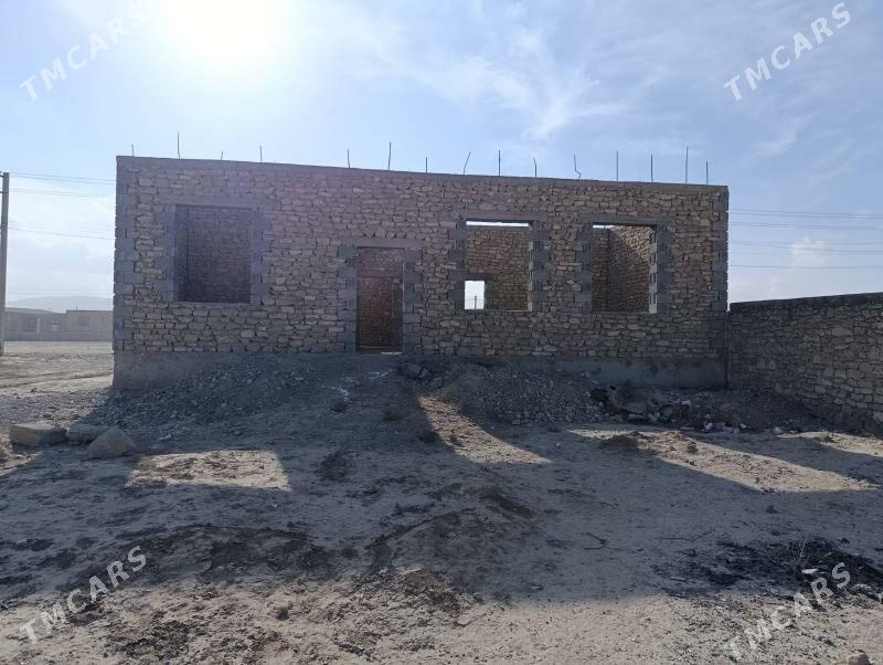 jay - Gyzylarbat - img 1