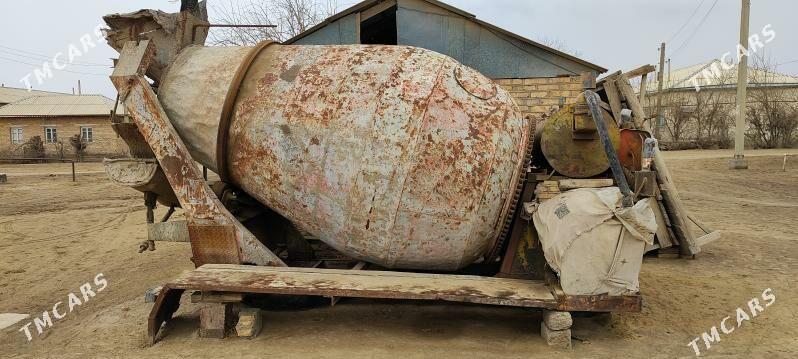 Kamaz 4310 1983 - 20 000 TMT - Sakarçäge - img 1