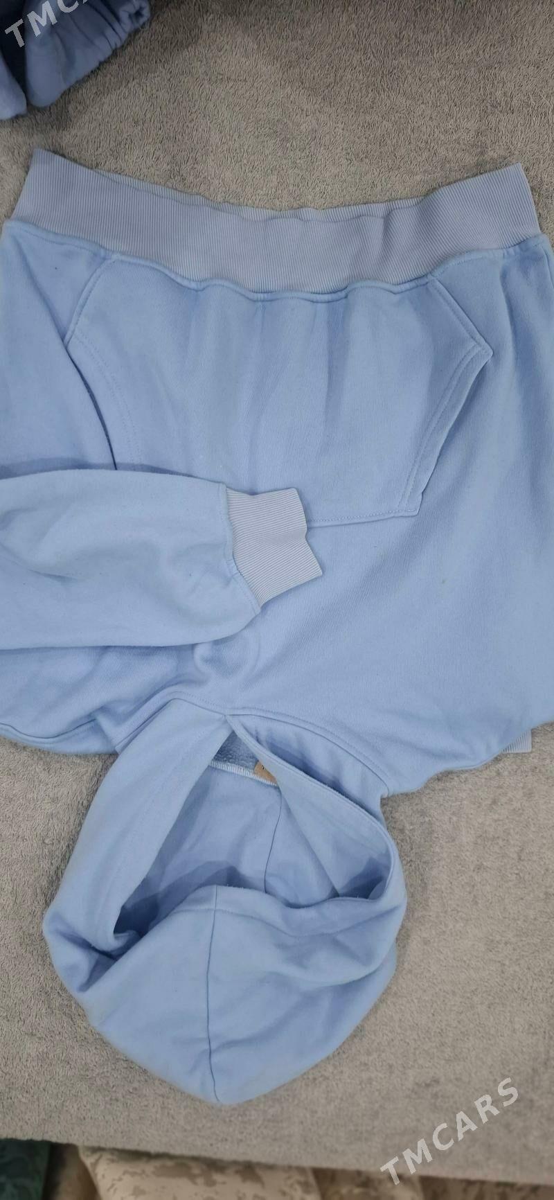 костюм спортивный - Мир 2 - img 1