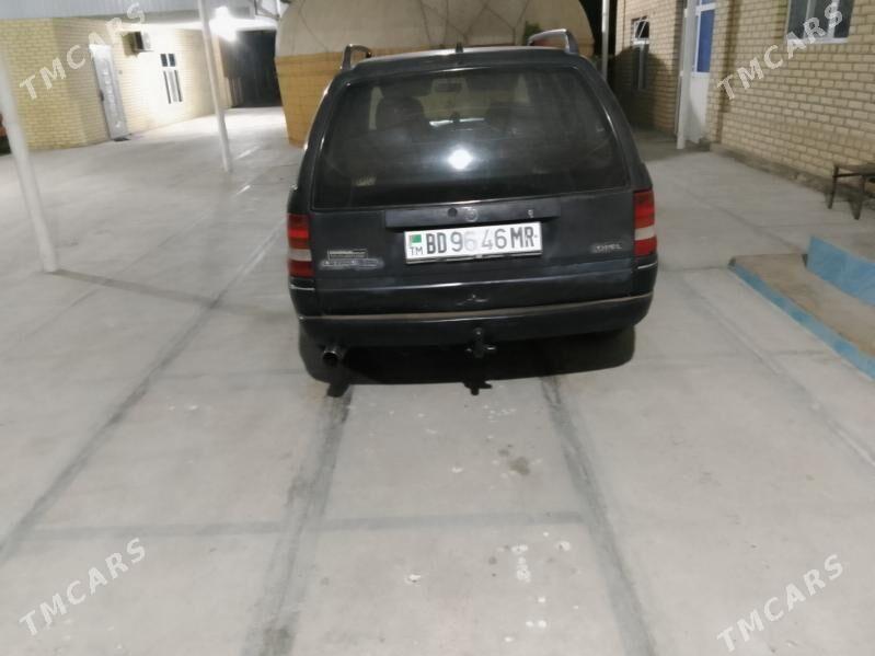 Opel Astra 1993 - 38 000 TMT - Мары - img 1