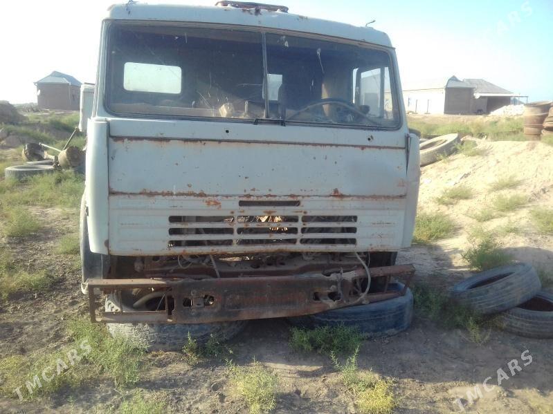 Kamaz 6520 2004 - 65 000 TMT - Baýramaly - img 1