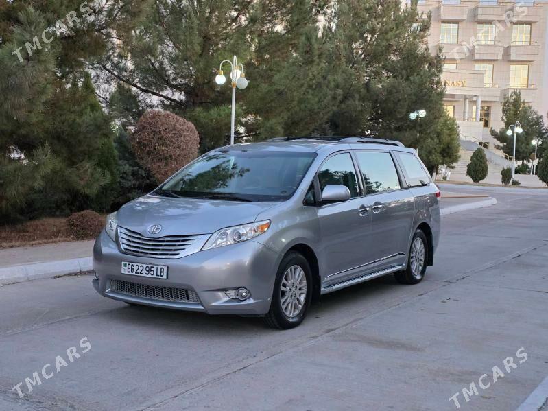 Toyota Sienna 2013 - 315 000 TMT - Türkmenabat - img 1