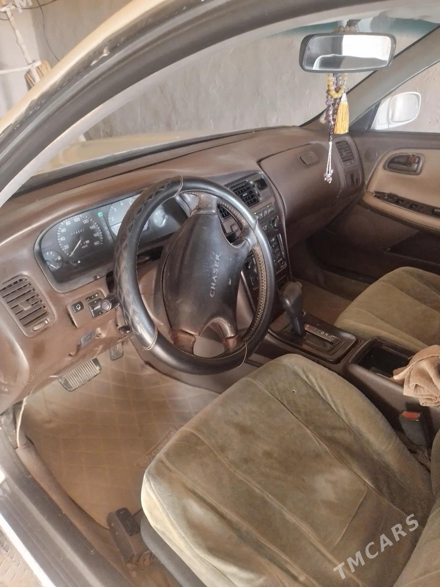 Toyota Cresta 1994 - 40 000 TMT - Гурбансолтан Едже - img 1