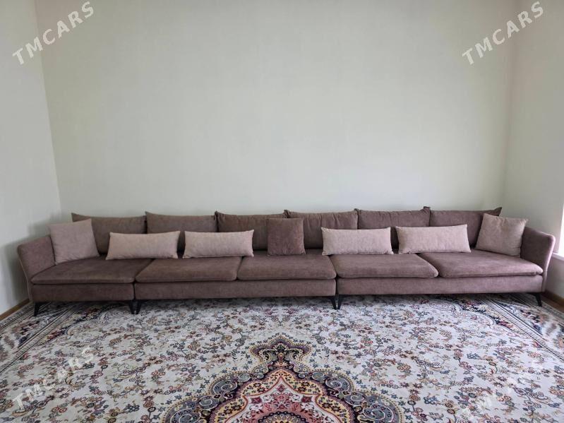 Diwan - Аркадаг - img 1