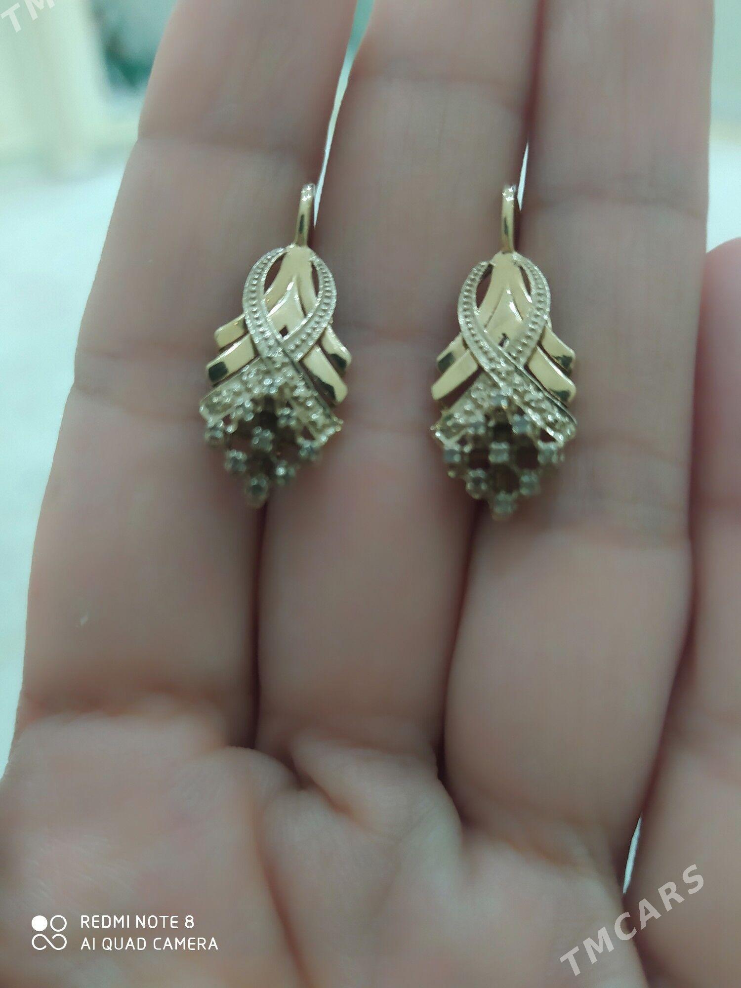 gyzyl gulak halka - Балканабат - img 1