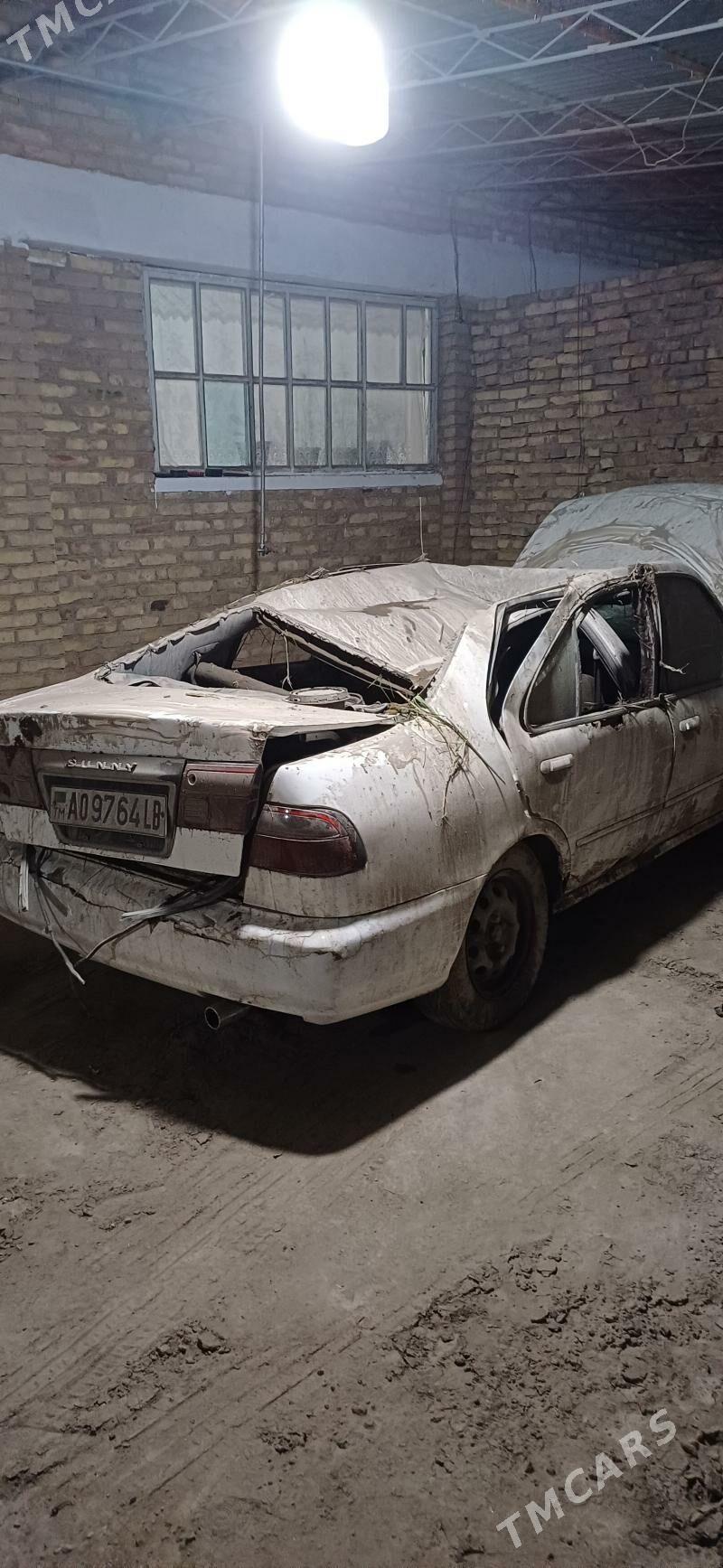 Nissan Sunny 2000 - 9 000 TMT - Garabekewül - img 1