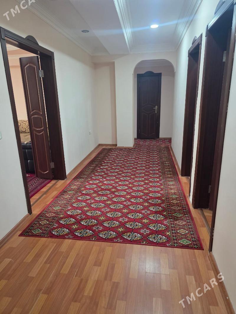 5 МКР 4 комн 130м² - 5 мкр - img 1