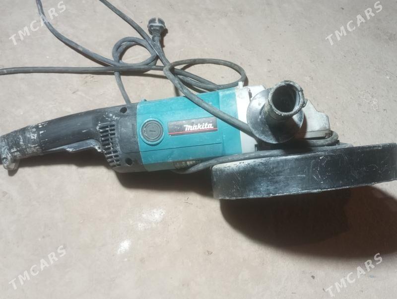 Makita balgarka - Гурбансолтан Едже - img 1