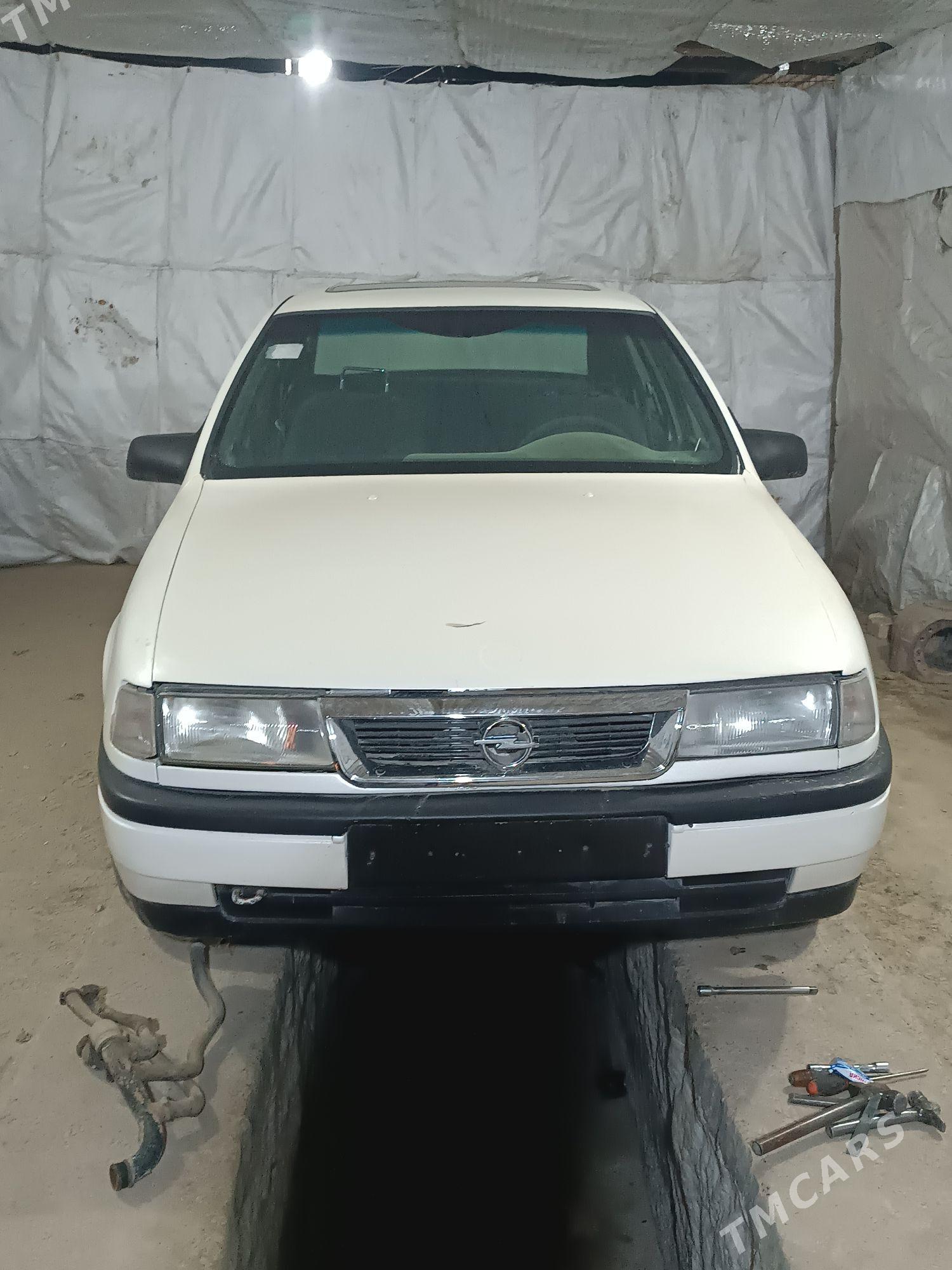 Opel Vectra 1988 - 26 000 TMT - Мары - img 1
