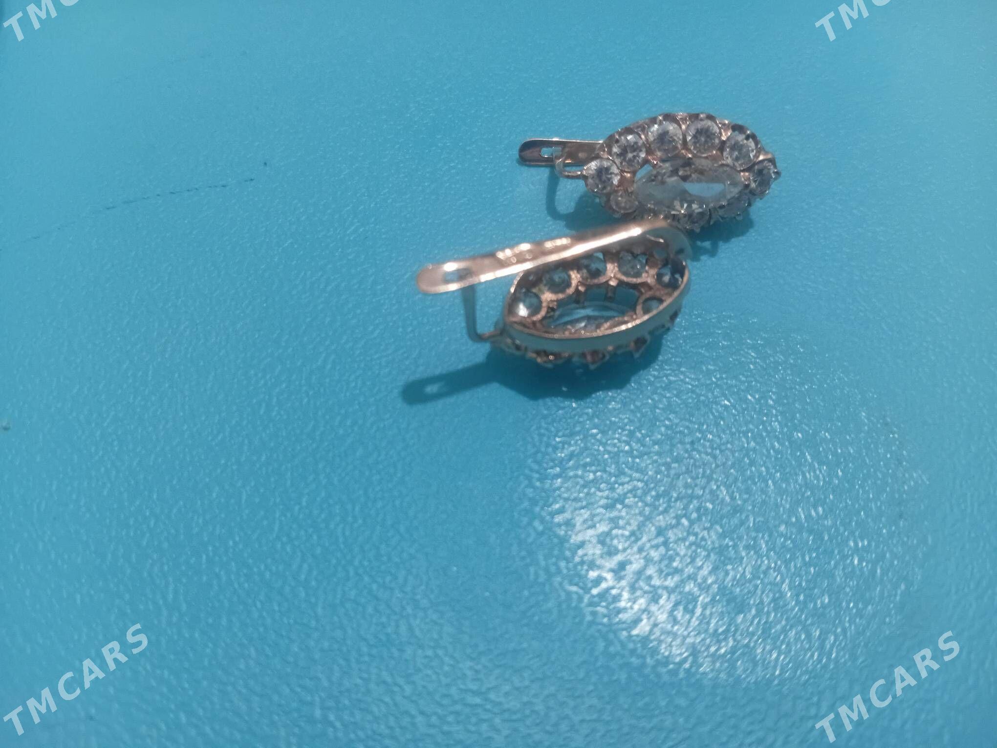 GYZYL GULAK HALKA - 30 mkr - img 1