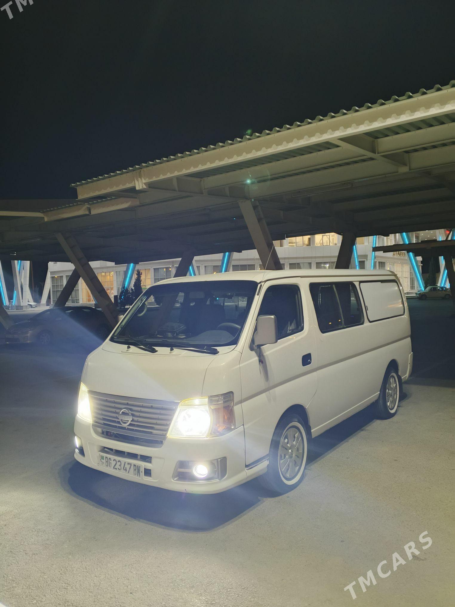 Nissan Urvan 2006 - 140 000 TMT - Balkanabat - img 1