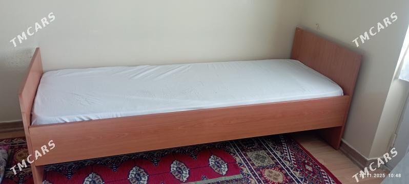 Krowat bir adamlyk - Köşi - img 1