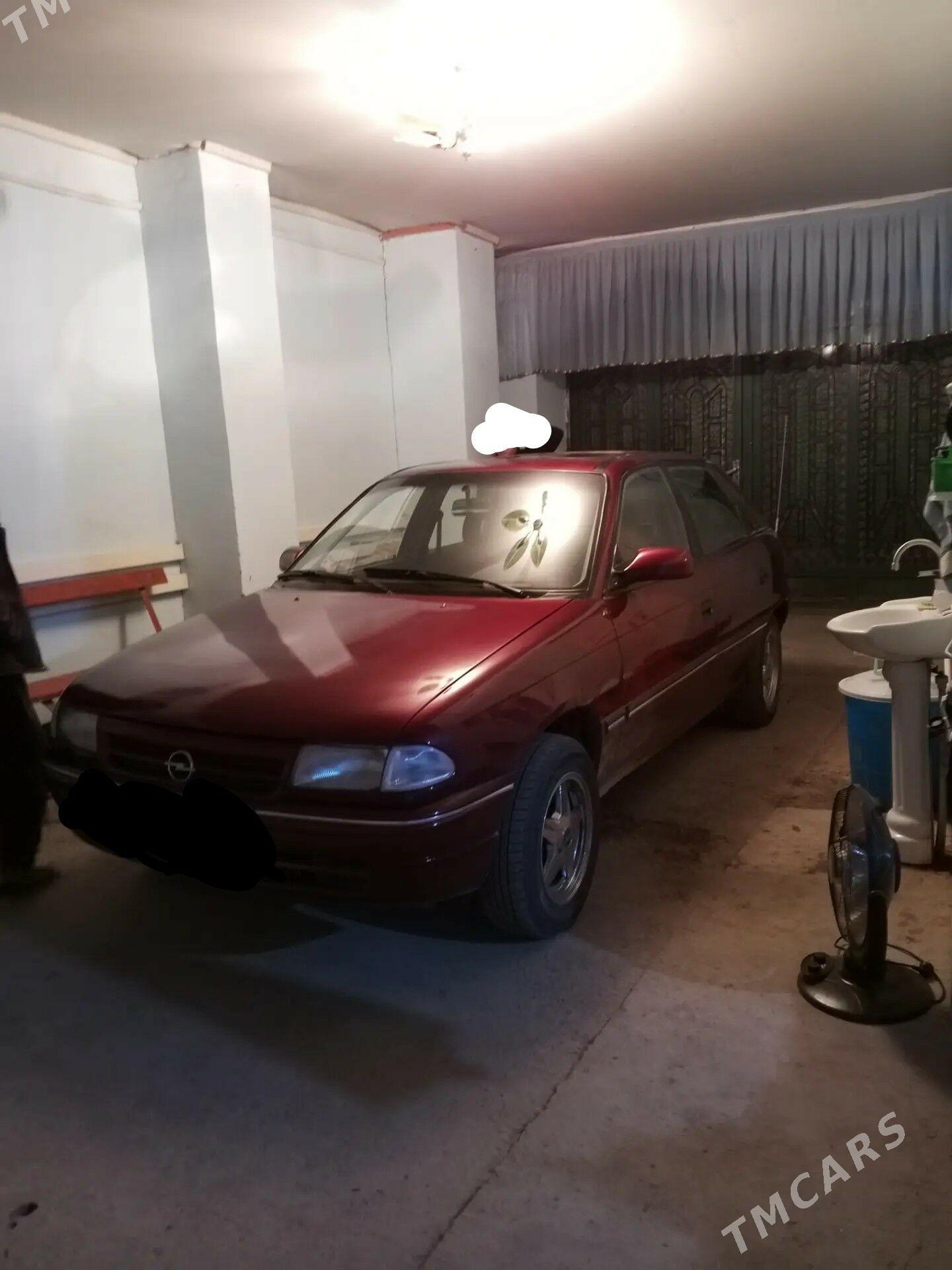 Opel Astra 1993 - 44 000 TMT - Кёнеургенч - img 1