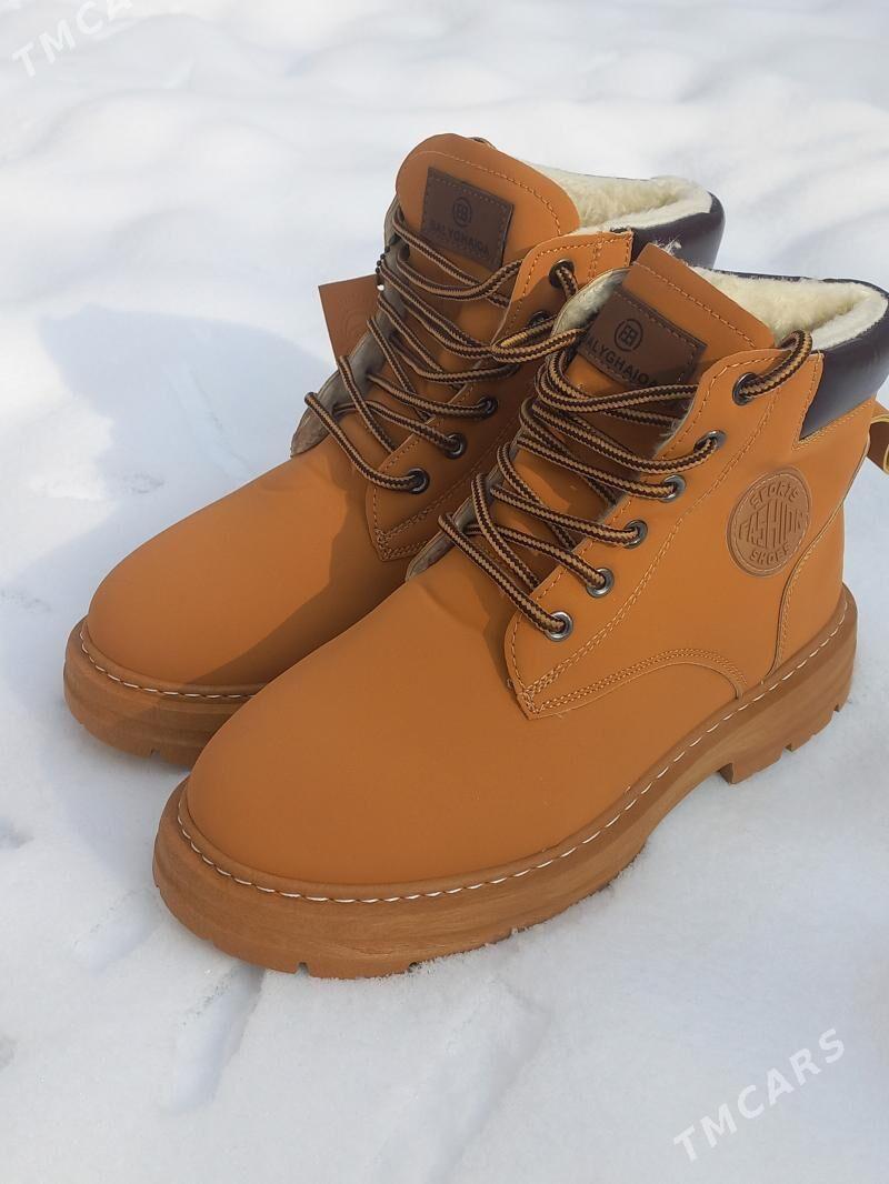 Ädik krassowka. Сопоги. - 15-nji tapgyr - img 1