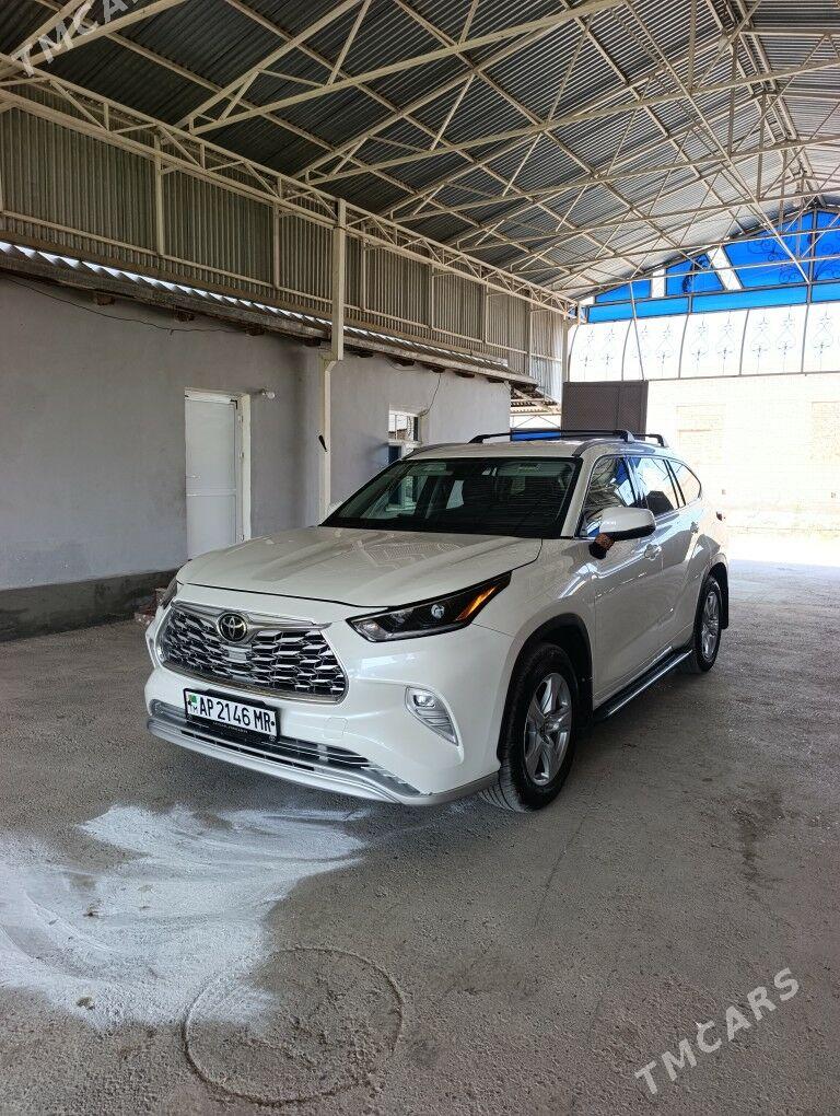 Toyota Highlander 2021 - 520 000 TMT - Мары - img 1