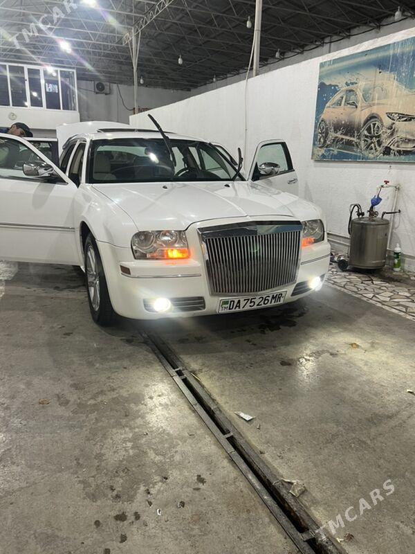 Chrysler 300C 2008 - 98 000 TMT - Байрамали - img 1