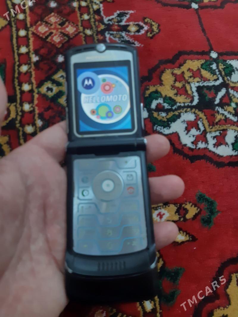 Motorolla V3 - Aşgabat - img 1