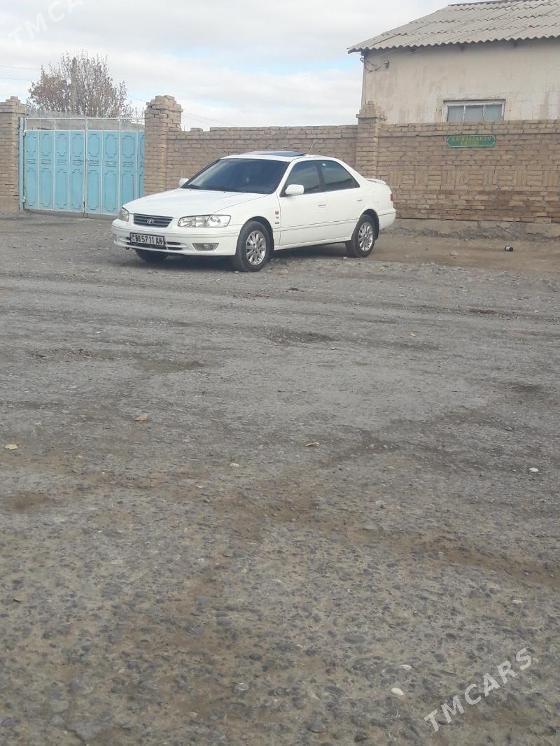 Toyota Camry 1998 - 150 000 TMT - Кака - img 1