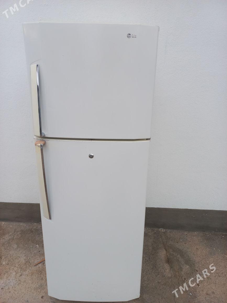 Holadinlik - Ýaşlyk - img 1