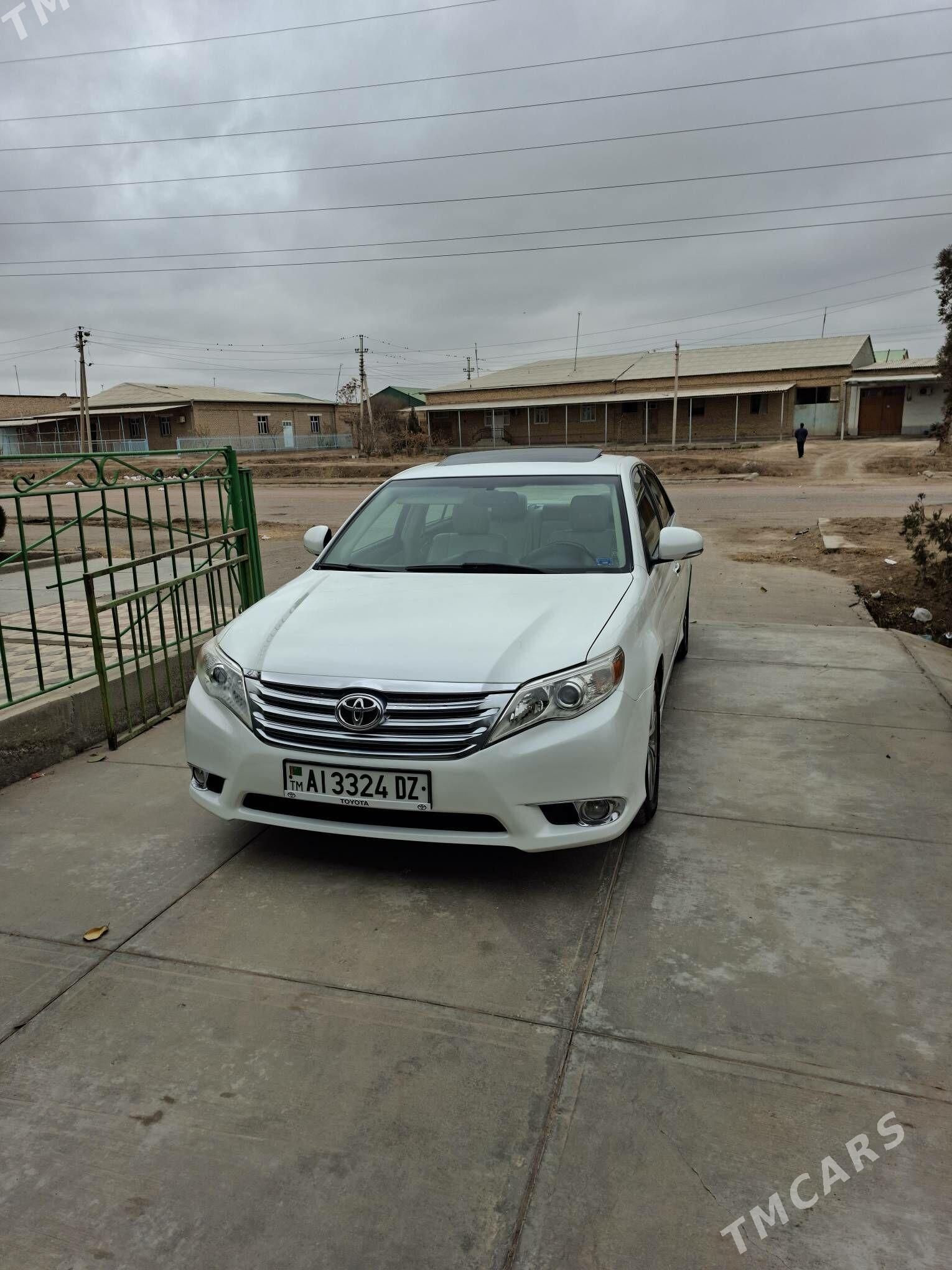 Toyota Avalon 2012 - 330 000 TMT - Дашогуз - img 1