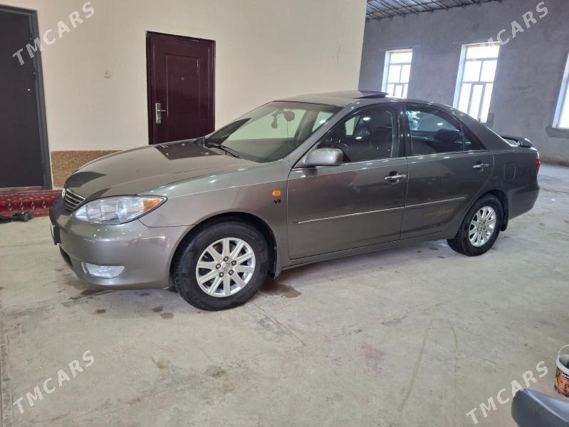Toyota Camry 2004 - 230 000 TMT - Дянев - img 1