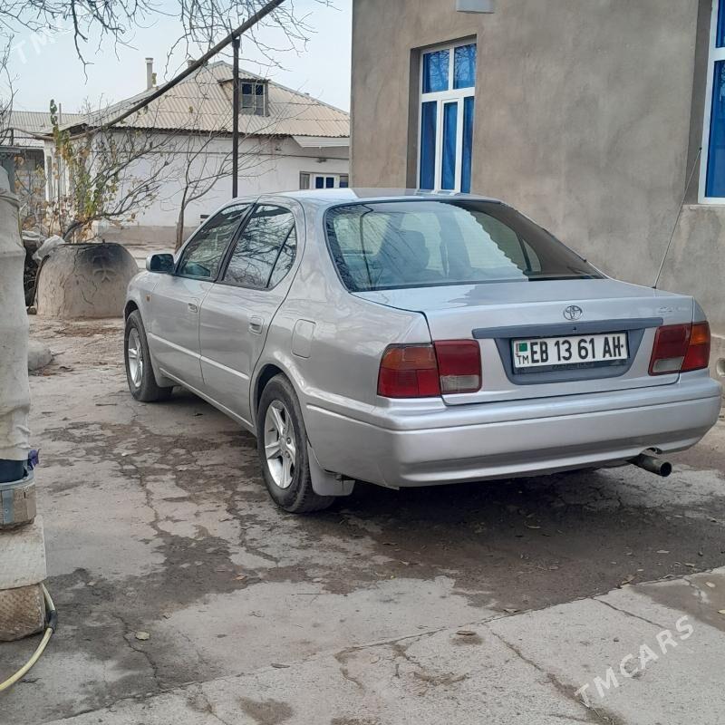 Toyota Camry 1995 - 60 000 TMT - Теджен - img 1