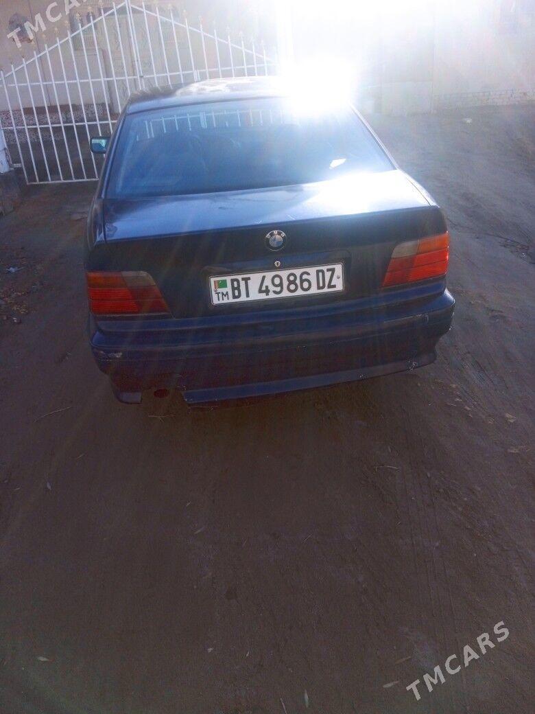 BMW 320 1992 - 32 000 TMT - Гурбансолтан Едже - img 1