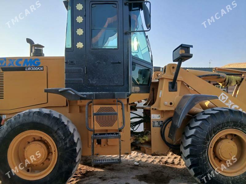 XCMG LW300F 2014 - 450 000 TMT - Чарджоу - img 1