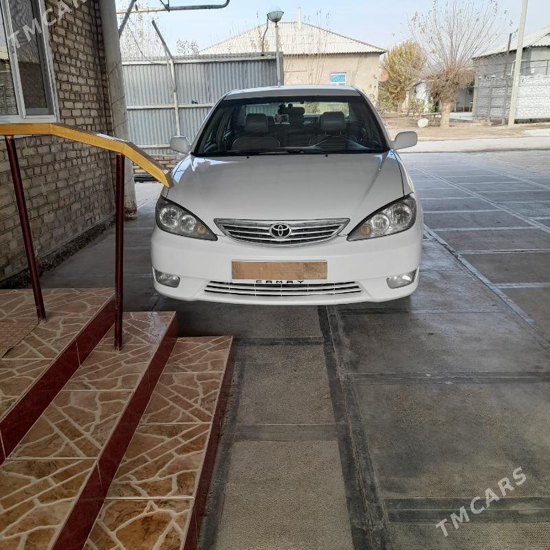 Toyota Camry 2005 - 240 000 TMT - Сакарчага - img 1