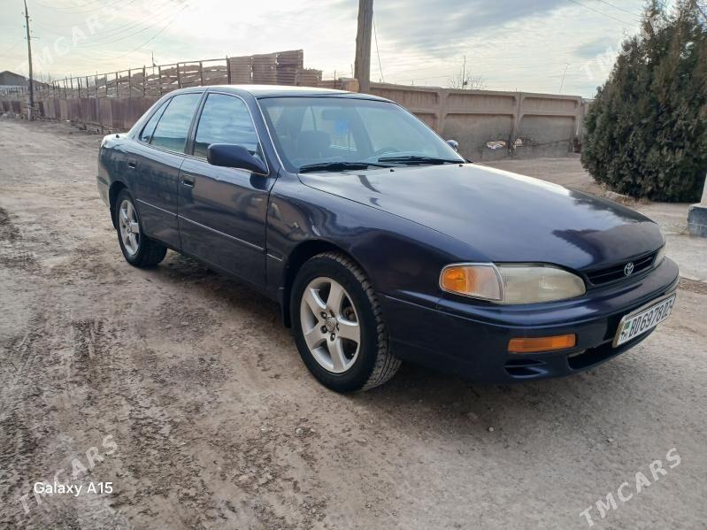 Toyota Camry 1995 - 90 000 TMT - Кёнеургенч - img 1