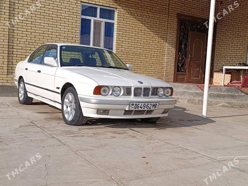 BMW 535 1990 - 25 000 TMT - Мары - img 1
