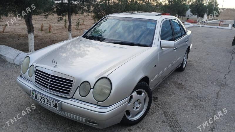 Mercedes-Benz E320 1996 - 79 000 TMT - Türkmenbaşy - img 1