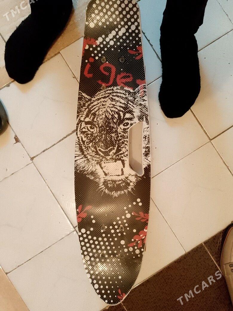 Skeytbord - Parahat 4 - img 1