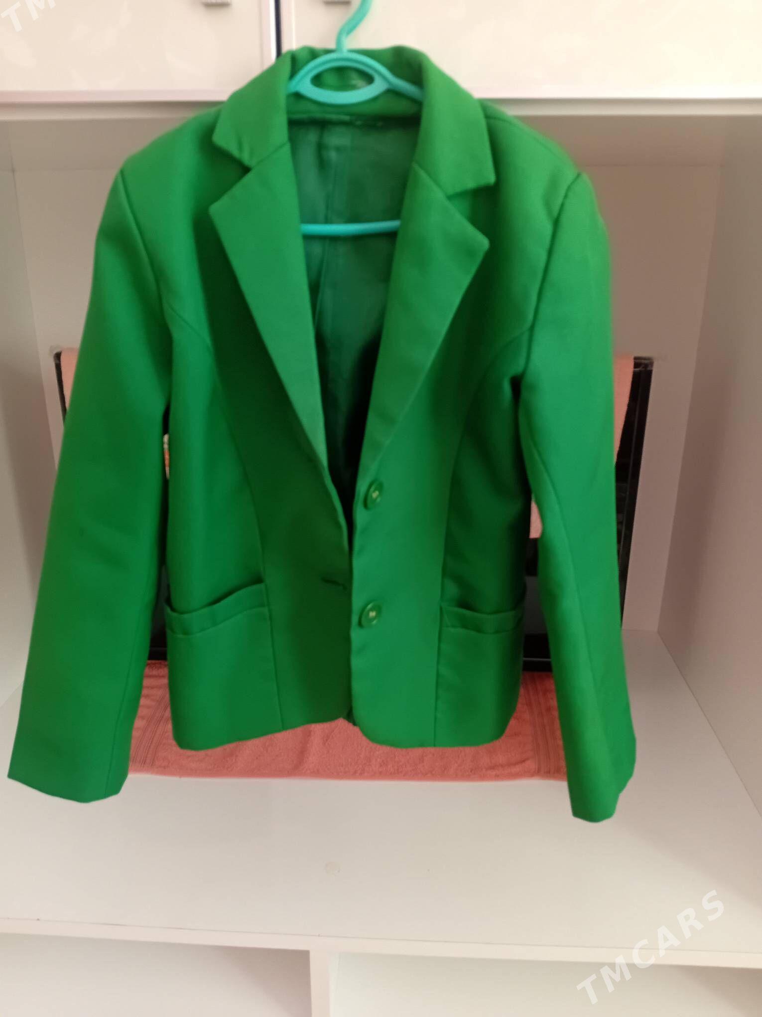 Okuw köýnek, kastýum - Podwoýski köç. (Bitarap Türkmenistan şaýoly) - img 1