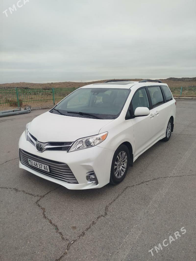 Toyota Sienna 2020 - 460 000 TMT - "Altyn Asyr" Gündogar bazary (Jygyllyk) - img 1