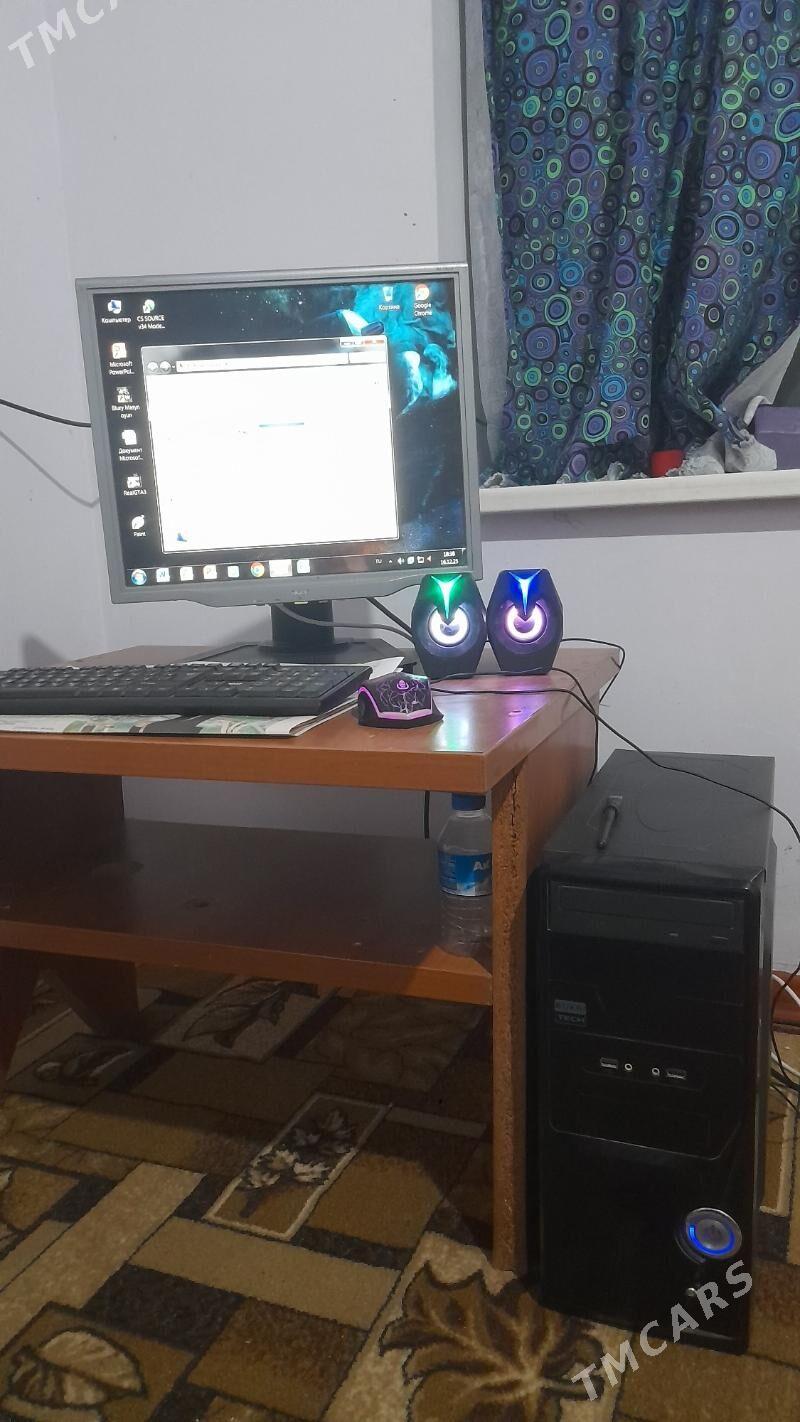 kompiýuter - Теджен - img 1