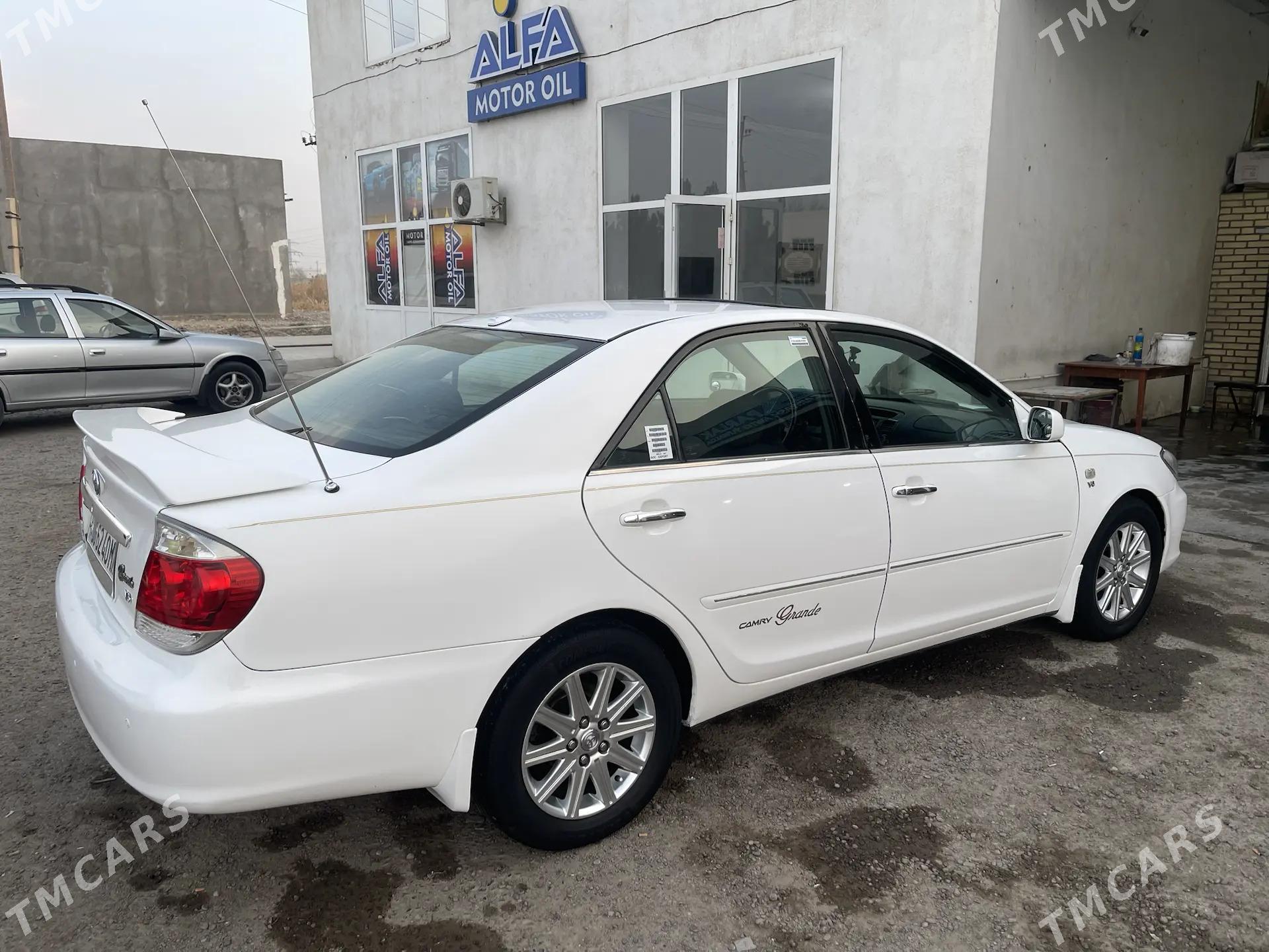 Toyota Camry 2004 - 180 000 TMT - Мары - img 1
