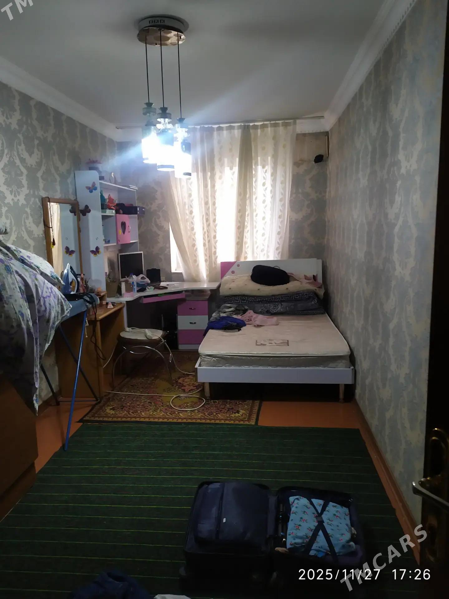 4 mkr 2 komnat - 4 мкр - img 1