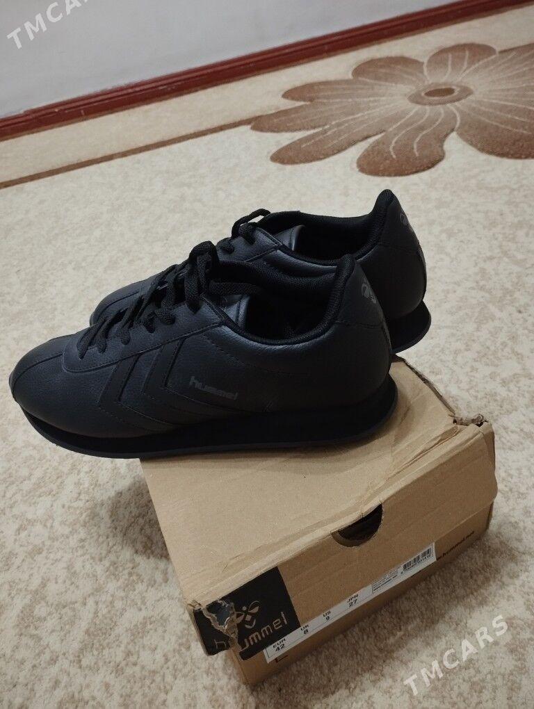 Hummel's sneakers - Aşgabat - img 1