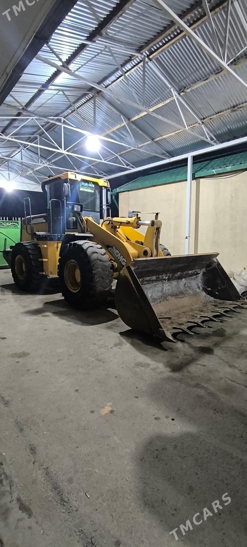 XCMG LW500F 2012 - 450 000 TMT - Ашхабад - img 1
