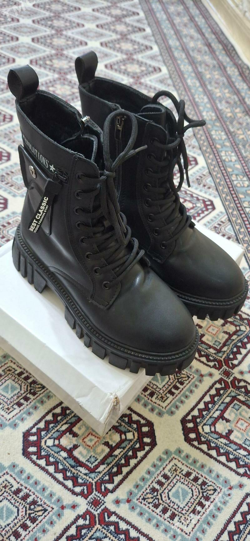 Женская обувь - 9 mkr - img 1