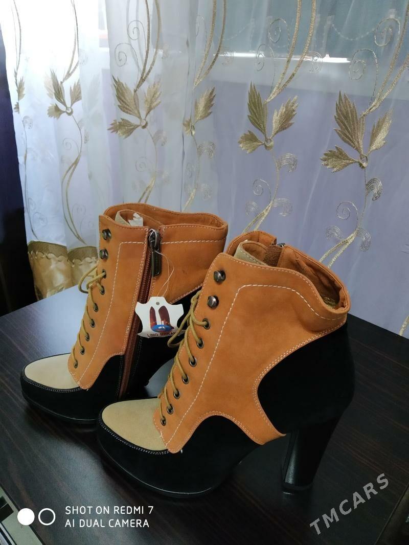 новые ботинки 38размер - 30 mkr - img 1