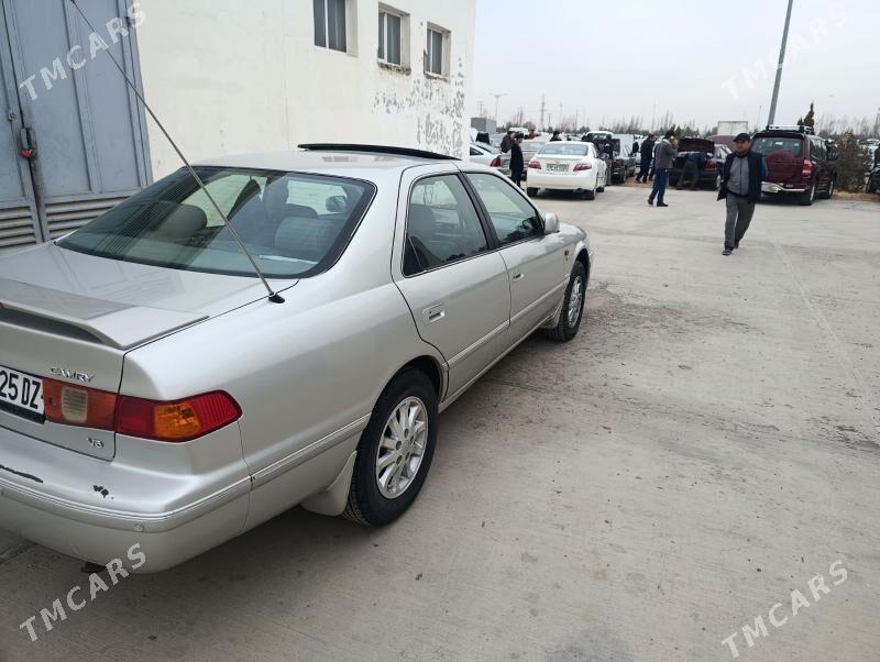 Toyota Camry 2000 - 160 000 TMT - Кёнеургенч - img 1