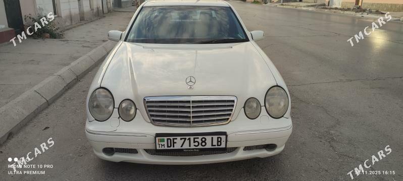 Mercedes-Benz E320 2002 - 200 000 TMT - Туркменабат - img 1