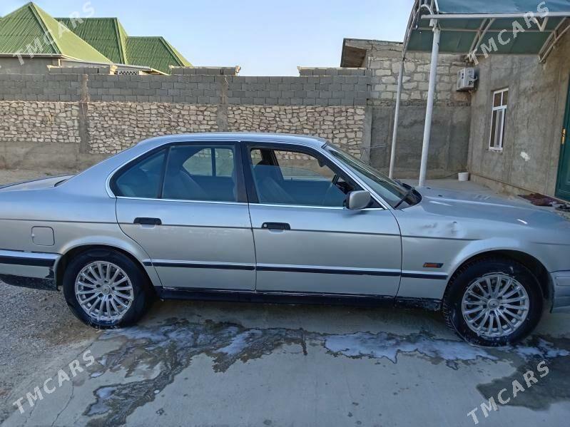 BMW 525 1995 - 60 000 TMT - Балканабат - img 1