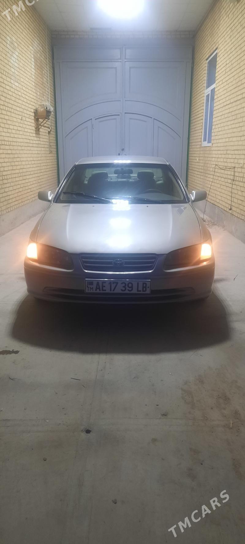 Toyota Camry 1998 - 108 000 TMT - Туркменабат - img 1