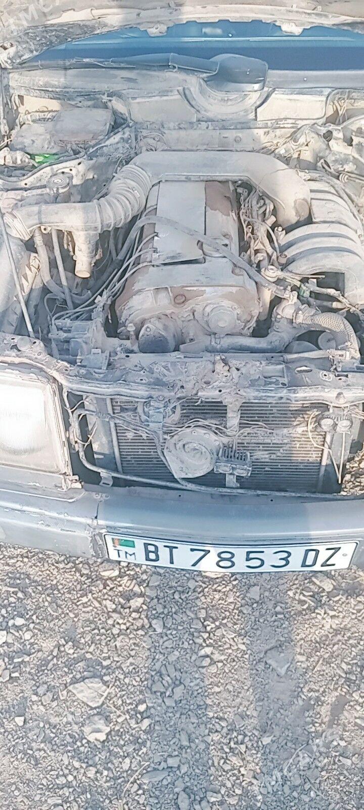 Mercedes-Benz 230E 1993 - 30 000 TMT - Губадаг - img 1