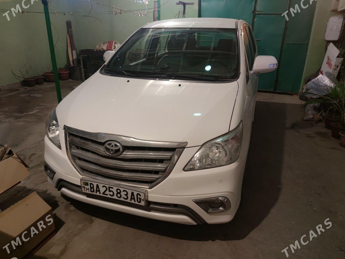 Toyota Innova 2015 - 310 000 TMT - Ашхабад - img 1